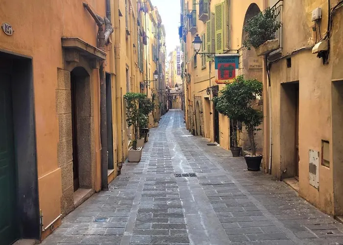 Menton, Old Town